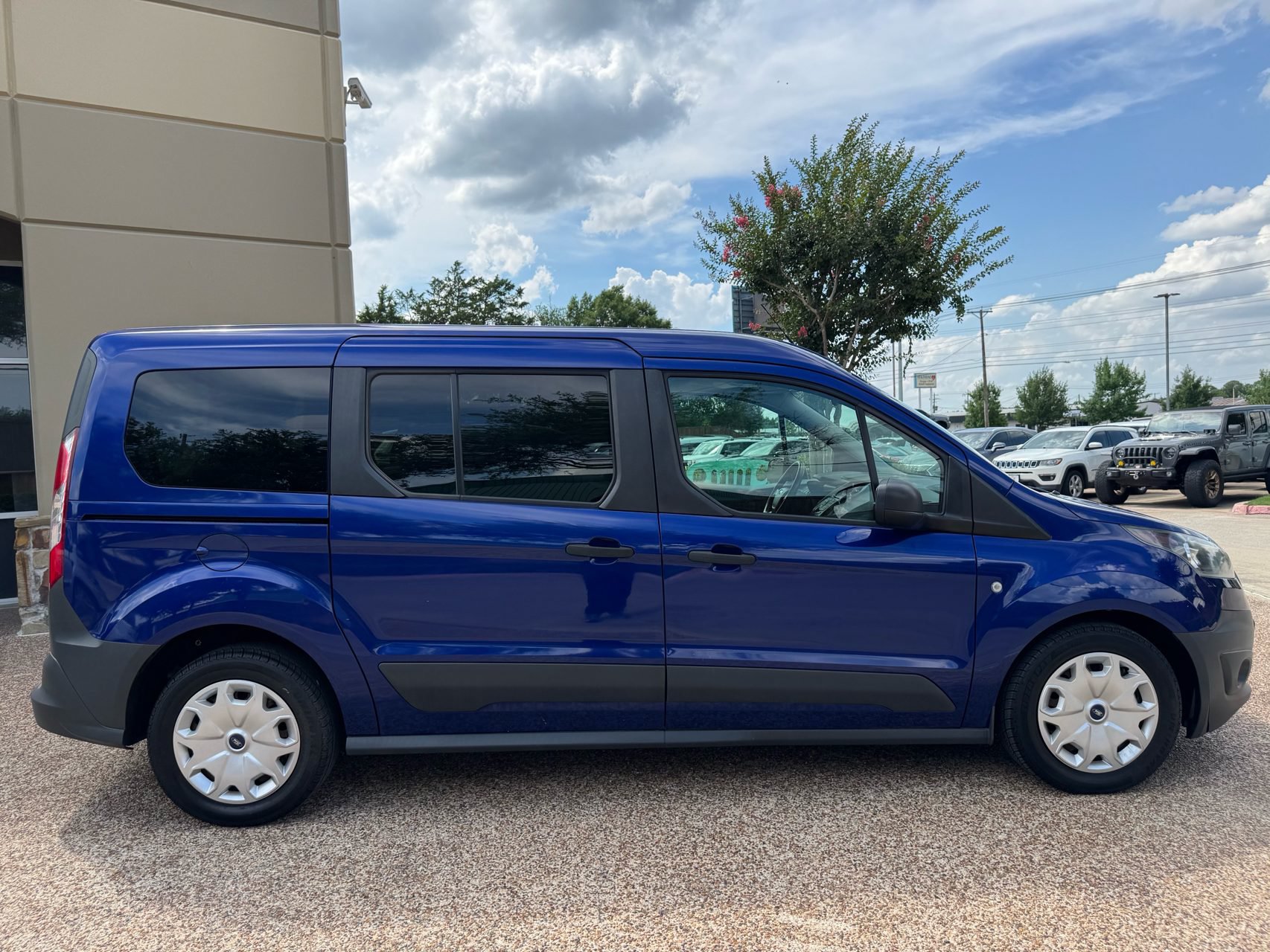 Used 2016 Ford Transit Connect XL FWD image 10