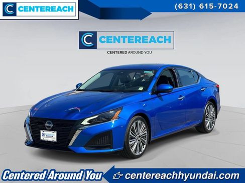 Used 2025 Nissan Altima 2.5 SL FWD image 1