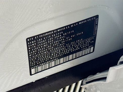 New 2025 Volkswagen Tiguan SE R-Line image 25