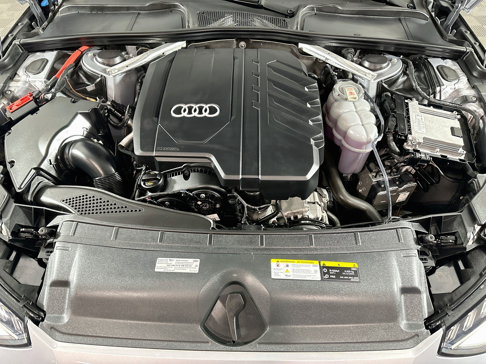 Used 2023 Audi A4 2.0T Premium w/ Convenience Package AWD/4WD image 34