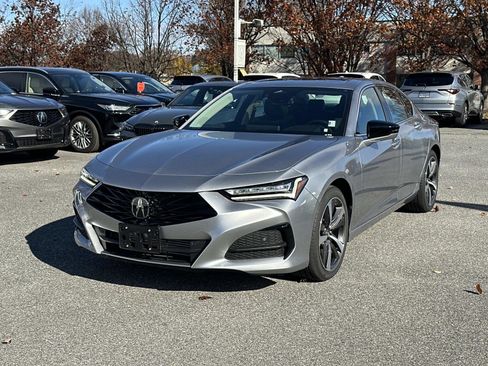 Certified 2025 Acura TLX w/ Technology Package image 8