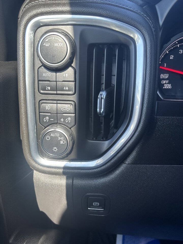 Used 2021 Chevrolet Silverado 1500 RST AWD/4WD image 13