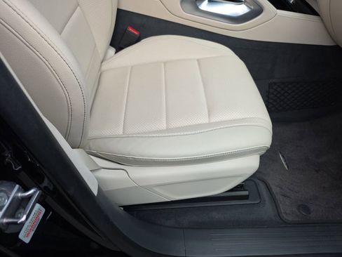 Used 2020 Mercedes-Benz GLE 450 GLE450 4MATIC image 12