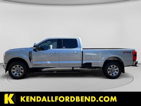 Used 2023 Ford F350 Lariat w/ Lariat Ultimate Package AWD/4WD image 2