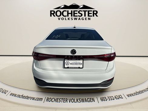 Used 2026 Volkswagen Jetta Sport FWD image 8