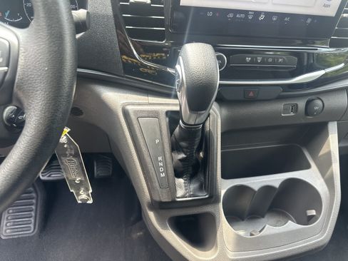 Used 2024 Ford Transit 350 XLT RWD image 25