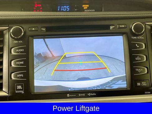 Used 2018 Toyota Highlander Limited image 18