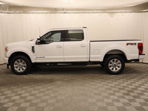 Used 2022 Ford F250 Lariat AWD/4WD image 2