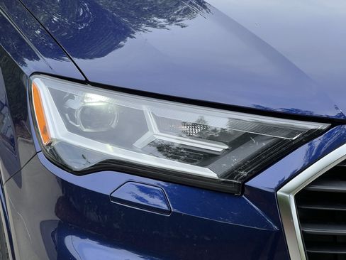 Used 2022 Audi Q7 3.0T Premium Plus AWD/4WD image 11