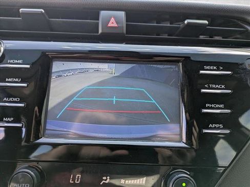 Used 2019 Toyota Camry SE image 13