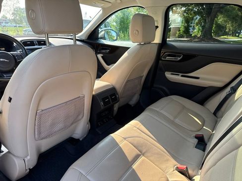 Used 2017 Jaguar F-PACE Prestige AWD/4WD image 19