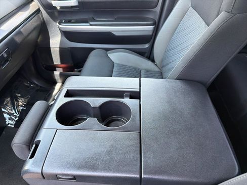 Used 2014 Toyota Tundra SR5 AWD/4WD image 19