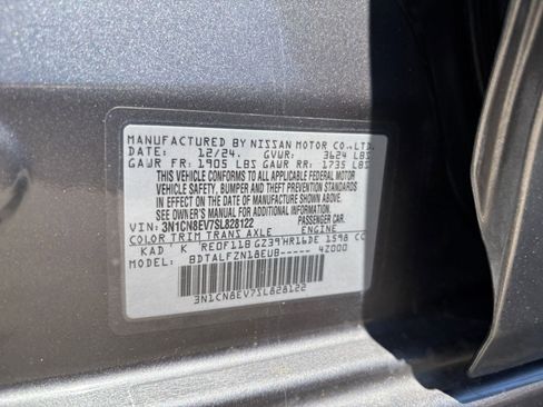 Used 2025 Nissan Versa SV FWD image 28