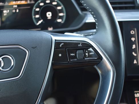 Used 2021 Audi e-tron Premium w/ Convenience Plus Package image 14