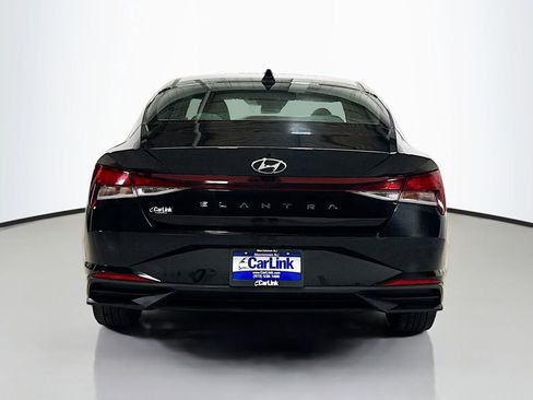 Used 2022 Hyundai Elantra SEL image 5