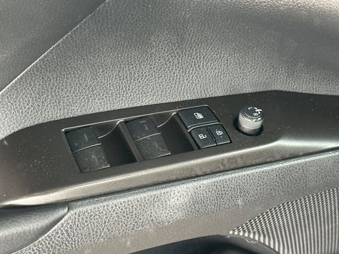 Used 2021 Toyota Camry SE image 13