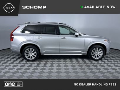 Used 2016 Volvo XC90 T6 Momentum