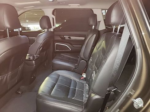 Used 2021 Kia Telluride EX w/ EX Premium Package FWD image 3