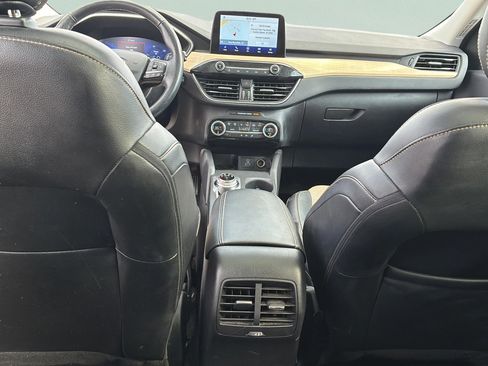 Used 2021 Ford Escape Titanium w/ Titanium Elite Package FWD image 25
