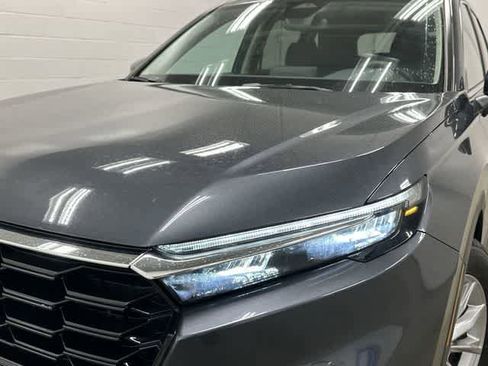 Certified 2025 Honda CR-V EX image 31