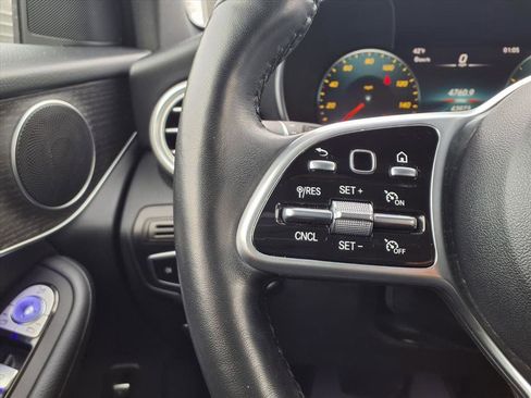 Used 2021 Mercedes-Benz GLC 300 4MATIC image 16