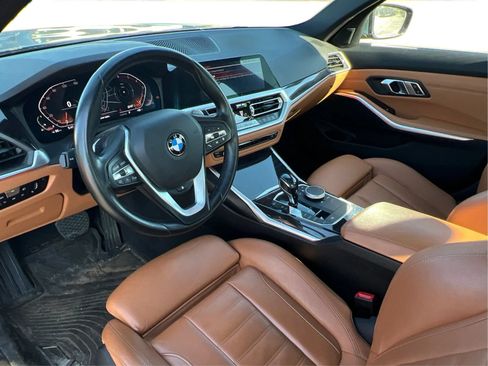 Used 2020 BMW 330i xDrive Sedan w/ Convenience Package AWD/4WD image 16