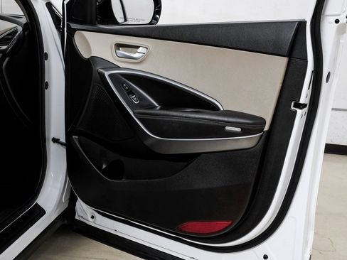 Used 2017 Hyundai Santa Fe Sport image 46