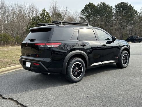 New 2026 Nissan Pathfinder Rock Creek image 8