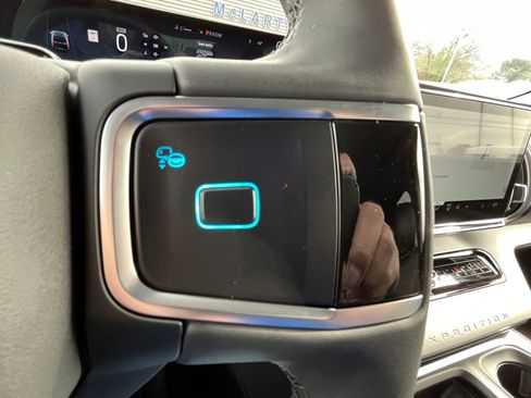 New 2025 Ford Expedition Active image 15