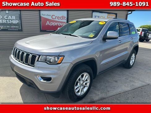 Used 2018 Jeep Grand Cherokee Laredo AWD/4WD image 1