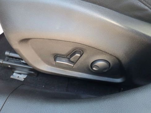 Used 2022 Jeep Renegade Latitude w/ Convenience Group image 17