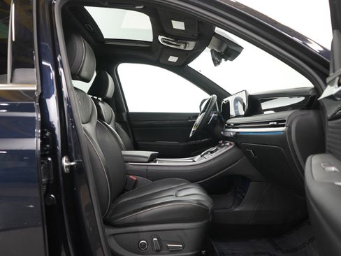 Used 2024 Hyundai Palisade Calligraphy image 11