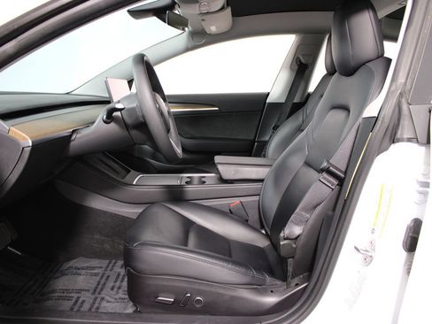 Used 2021 Tesla Model 3 Standard Range Plus RWD image 7