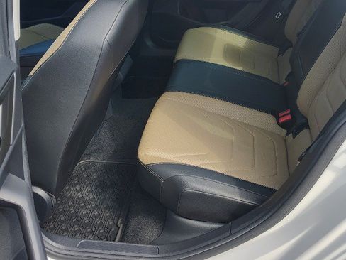 Used 2019 Volkswagen Jetta SEL Premium FWD image 17