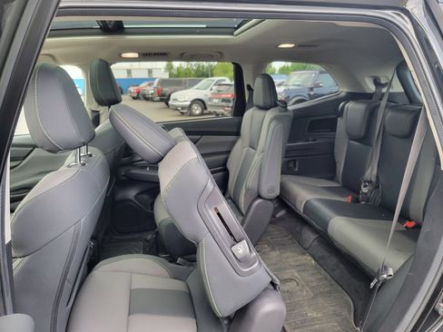 Used 2025 Subaru Ascent Onyx Edition AWD/4WD image 36