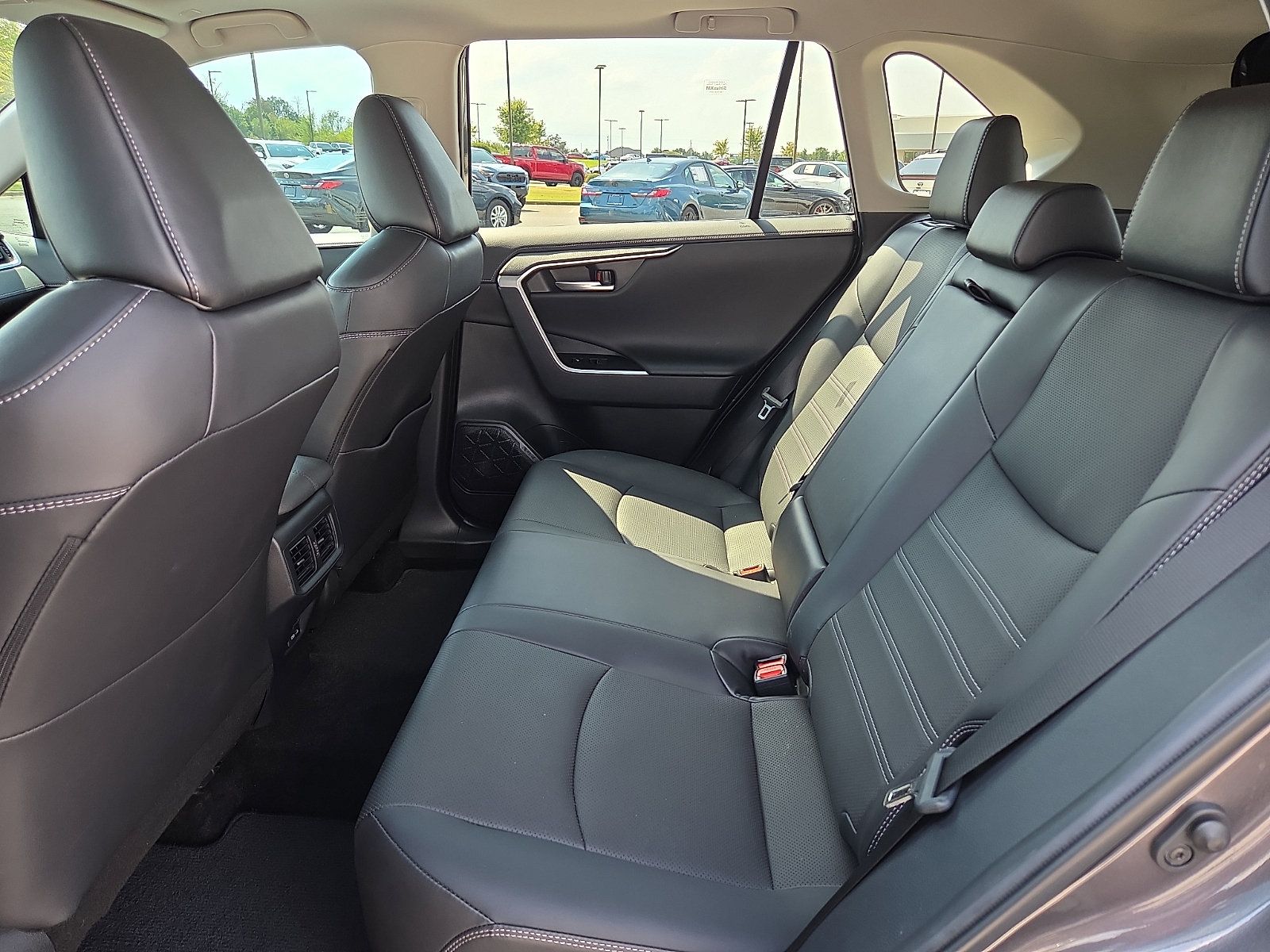 Used 2024 Toyota RAV4 Limited w/ Weather Package AWD/4WD image 10