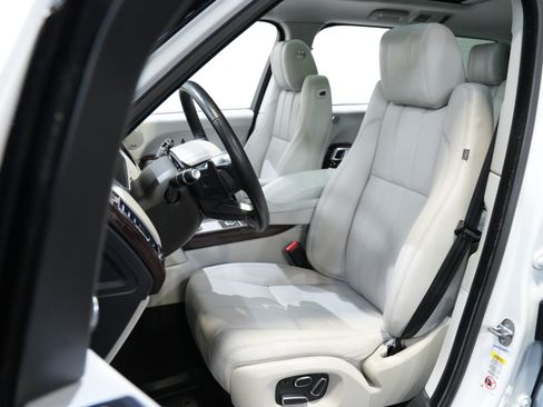 Used 2014 Land Rover Range Rover Supercharged image 38