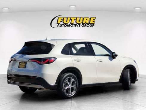 Certified 2024 Honda HR-V EX-L image 4