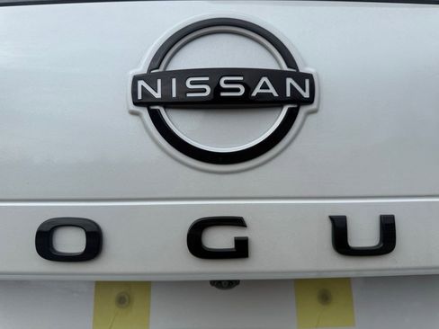 New 2026 Nissan Rogue SV image 17