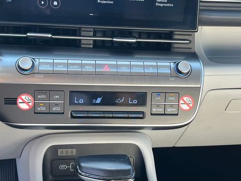 Used 2025 Hyundai Kona SEL AWD/4WD image 18