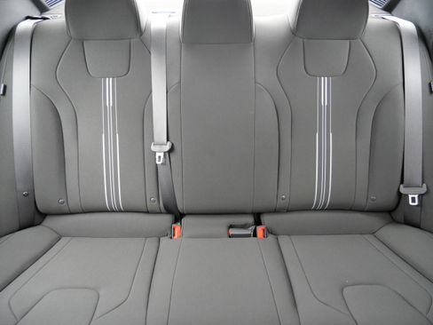 Certified 2025 Hyundai Elantra Sport image 13