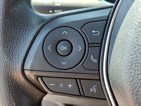 Used 2020 Toyota Camry LE FWD image 20
