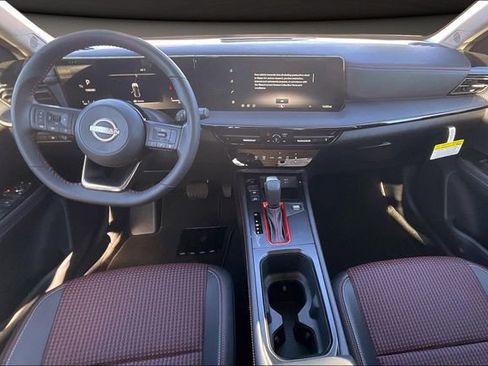 New 2026 Nissan Kicks SR image 5