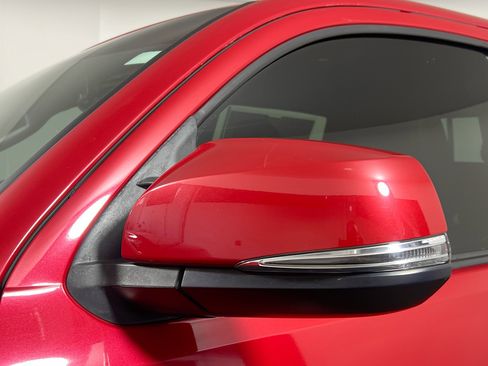 Used 2022 Toyota Tacoma TRD Off-Road image 12