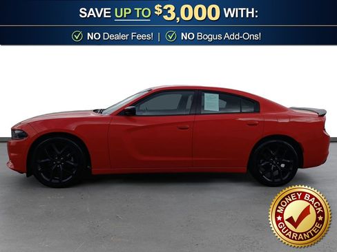 Used 2021 Dodge Charger SXT w/ Blacktop Package RWD image 2