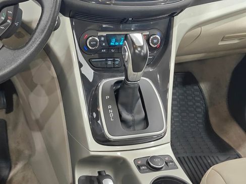 Used 2016 Ford C-MAX SEL w/ Equipment Group 302A FWD image 10