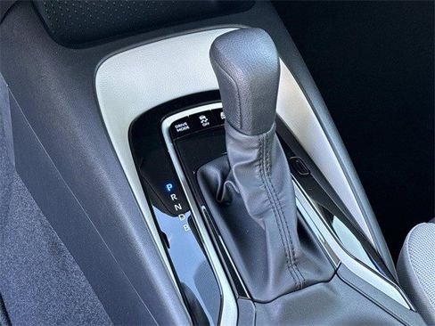 Used 2025 Toyota Corolla LE image 22