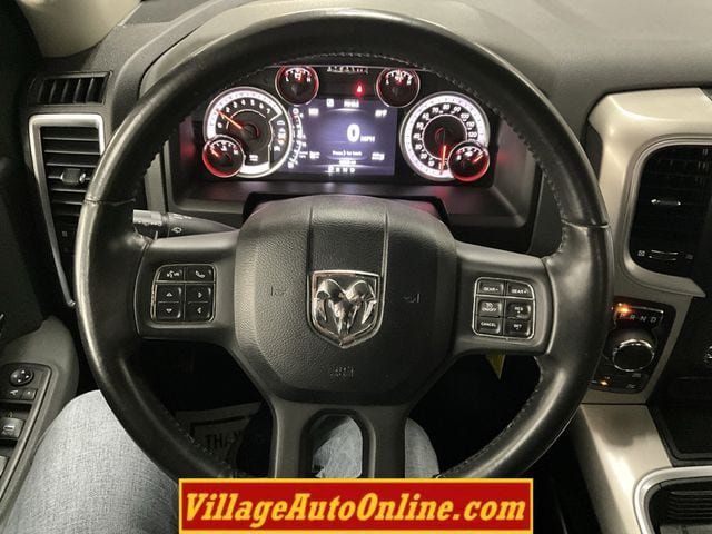 Used 2019 RAM 1500 Classic SLT w/ Luxury Group AWD/4WD image 17