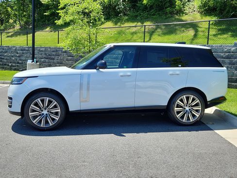 New 2025 Land Rover Range Rover Autobiography image 6