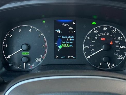 Used 2025 Toyota Corolla SE FWD image 18